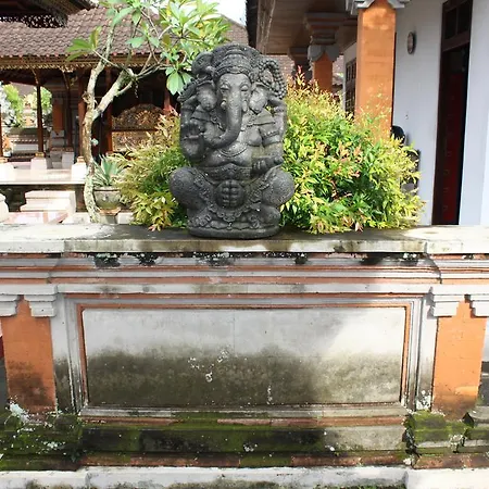 Pande Permai Guest House